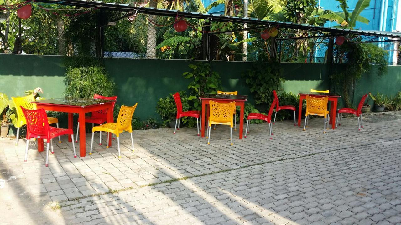 Relax Inn Hikkaduwa Esterno foto